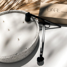 Load image into Gallery viewer, 5-wick Spotted Concrete Candle